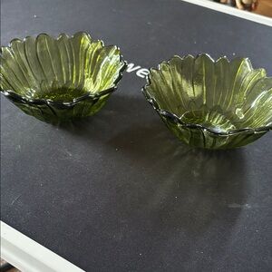 Indiana Glass Olive Green Scalloped Glass Bowls - Set of 2